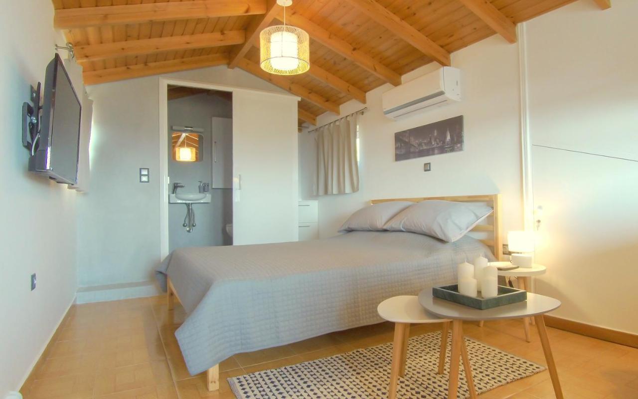 Augoustinos - Sea Side Luxury Apartments Artemida  Exterior foto